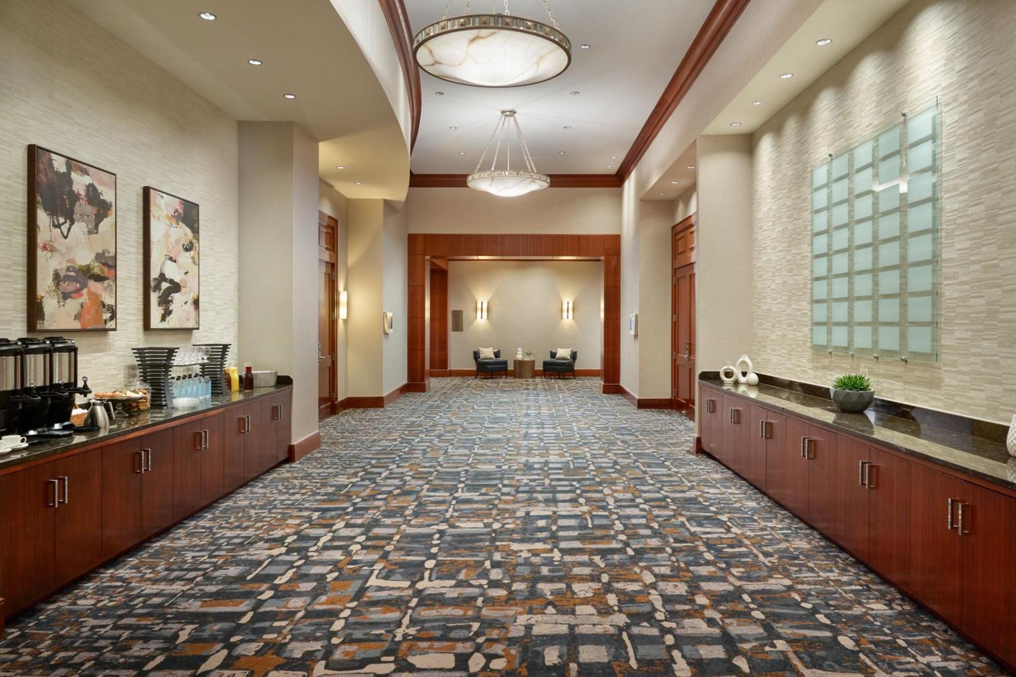 Wyndham Atlanta Buckhead Hotel & Conference Center Exterior photo