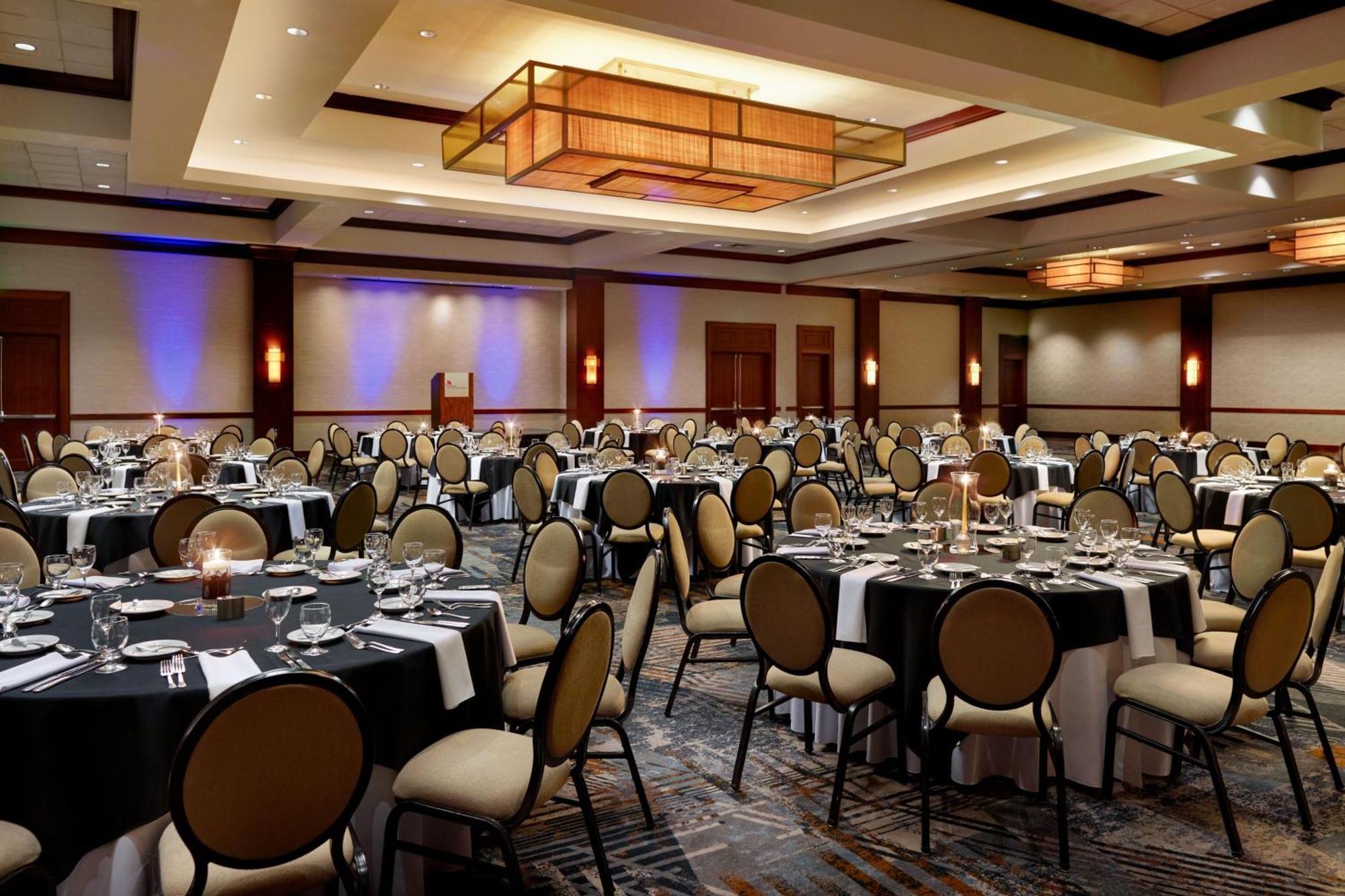 Wyndham Atlanta Buckhead Hotel & Conference Center Exterior photo