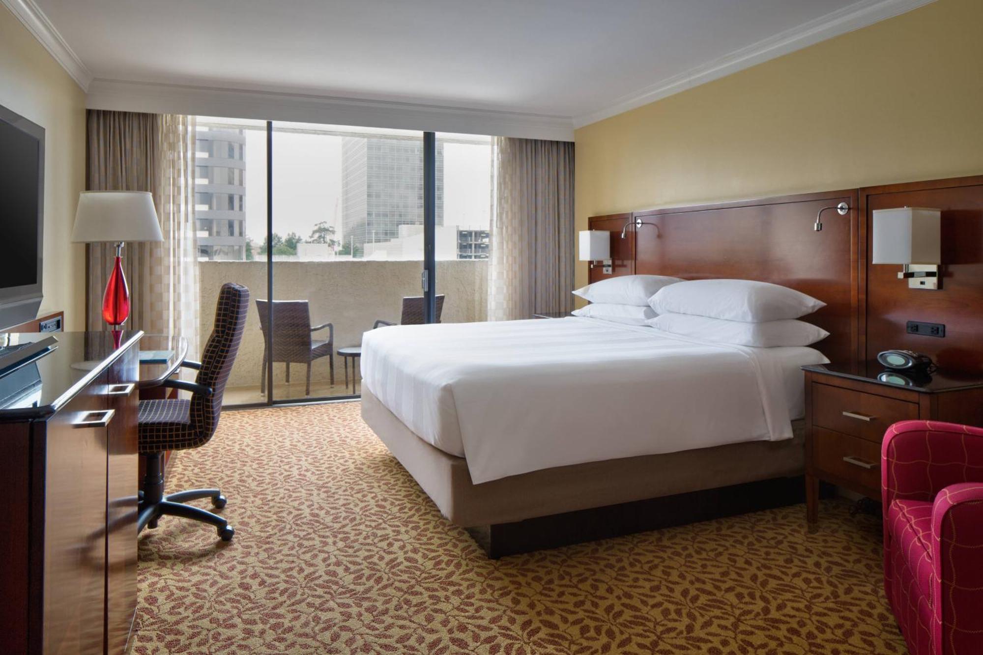 Wyndham Atlanta Buckhead Hotel & Conference Center Exterior photo